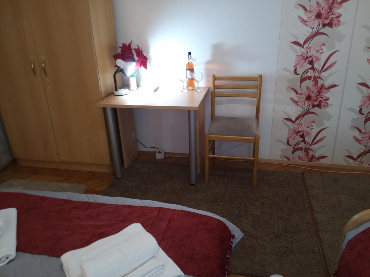The Most Central Skopje Apartment Exterior photo